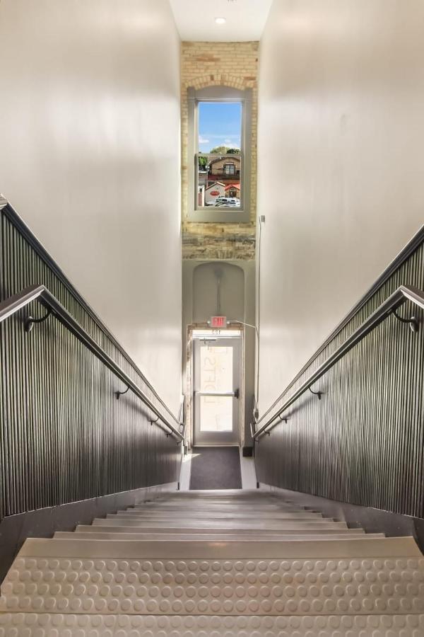 Golden Lofts Unit 1 Downtown Traverse City 1Bd 1Ba Экстерьер фото